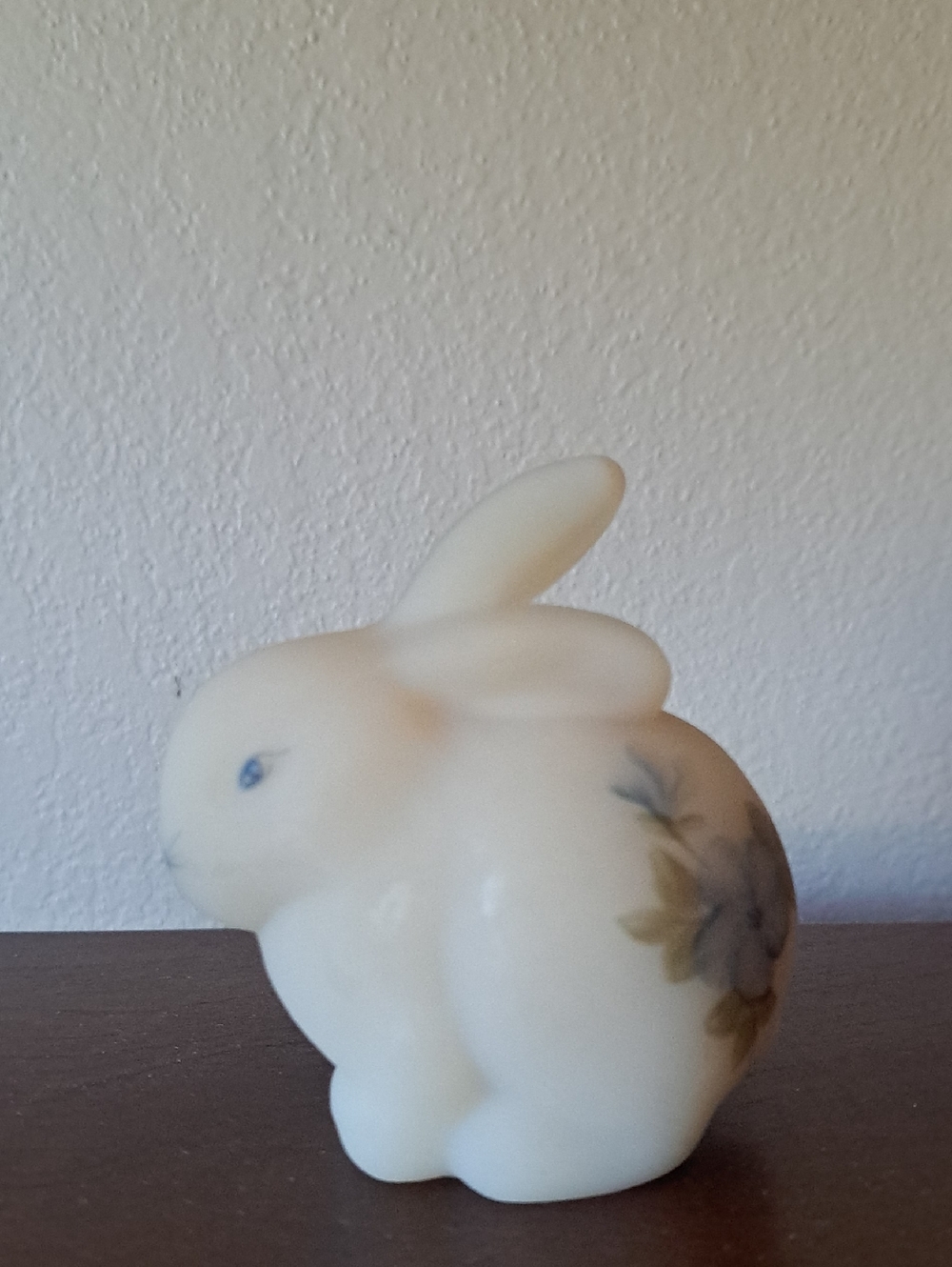 Vtg Fenton Custard Glass Bunny Hand Painted Rabbit L. Clevenger - Picture 5 of 9